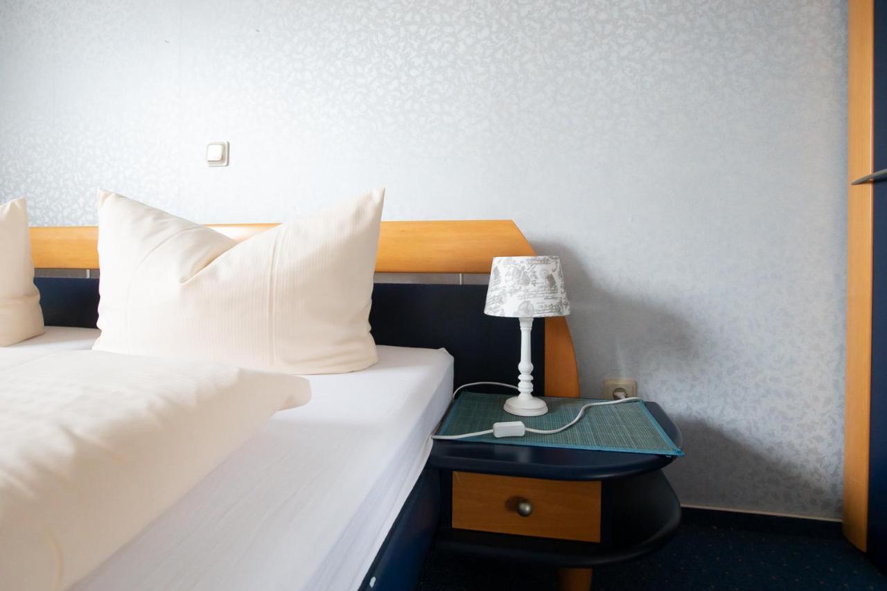 Hotel Schlosshof Dolgesheim 외부 사진