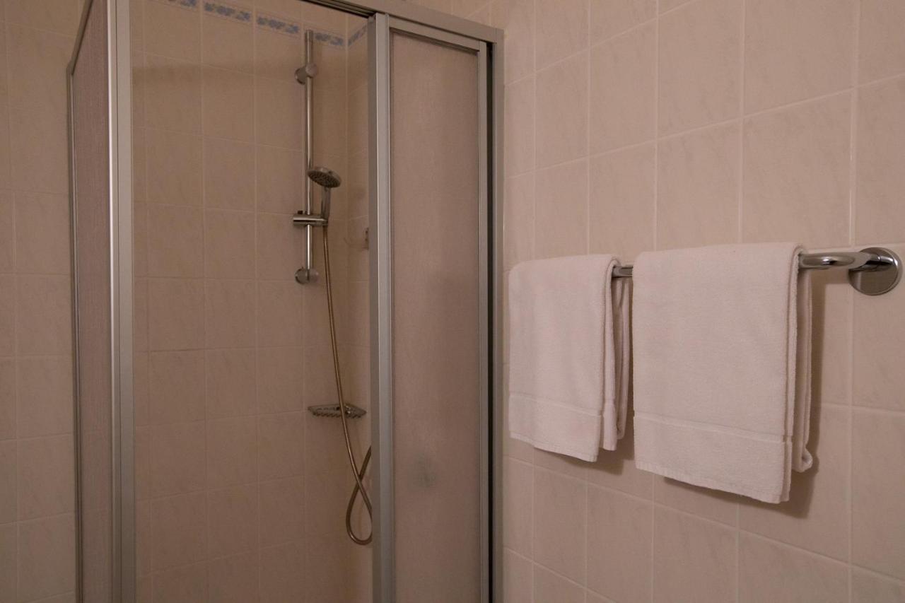 Hotel Schlosshof Dolgesheim 외부 사진