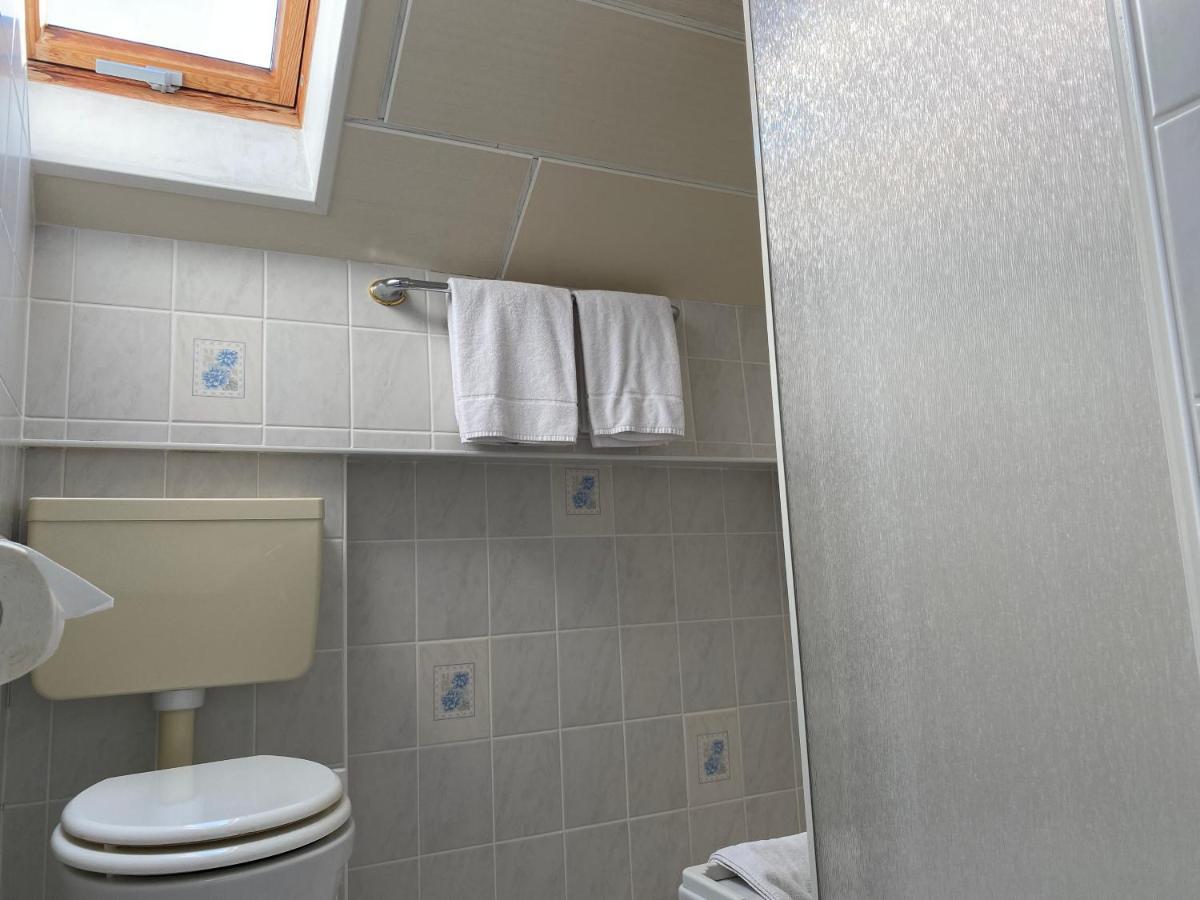 Hotel Schlosshof Dolgesheim 외부 사진
